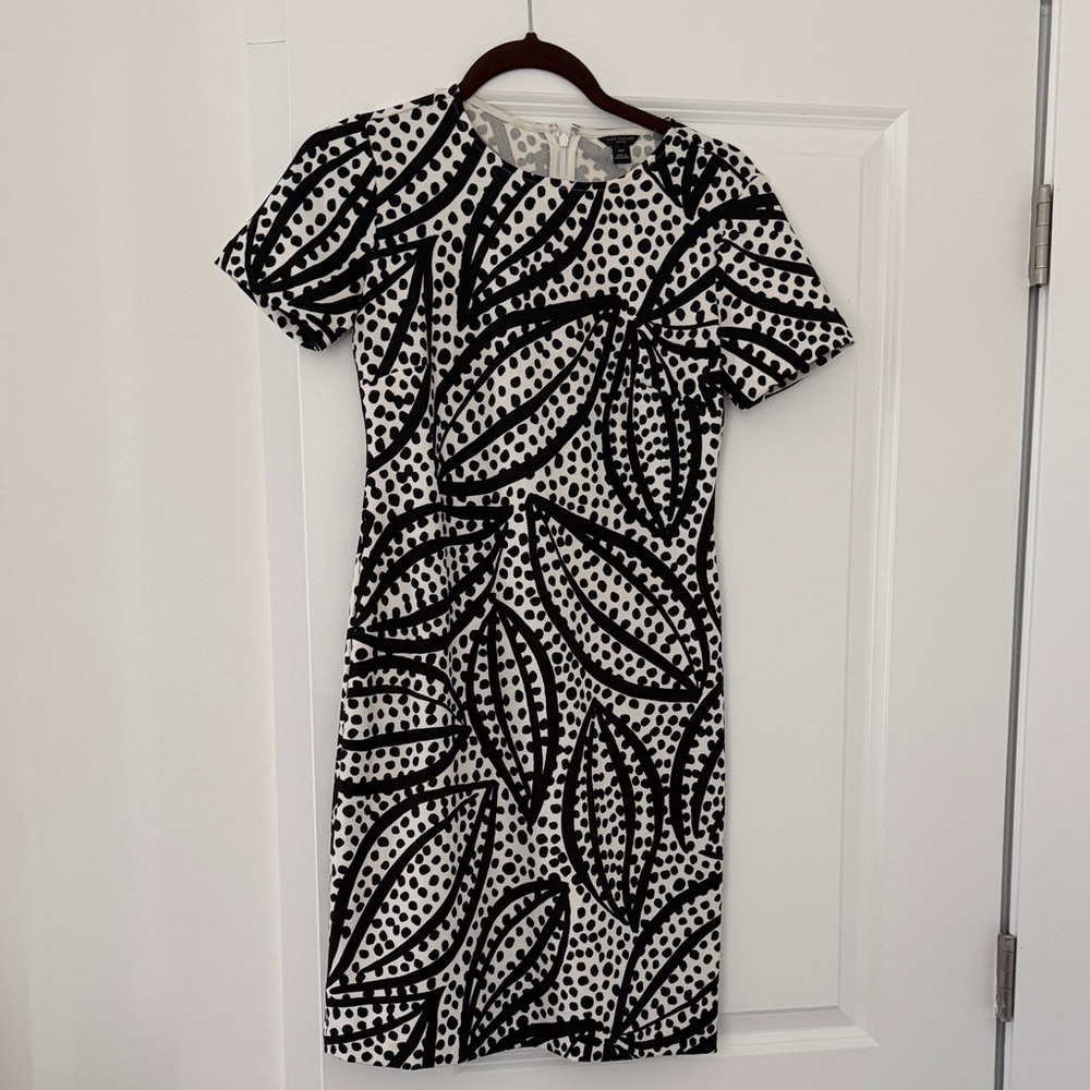 Ann Taylor Black and White Leaf Print Mini Dress